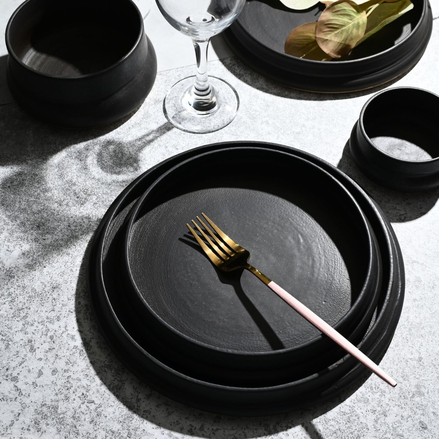 STALLION COAL SALAD PLATE